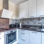 Magnifique 2 Pieces Au Coeur De Menton, Plages, Commerces Et Proximite Gares Apartment