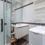 Apartment Magnifique 2 Pieces Au Coeur De Menton, Plages, Commerces Et Proximite Gares *