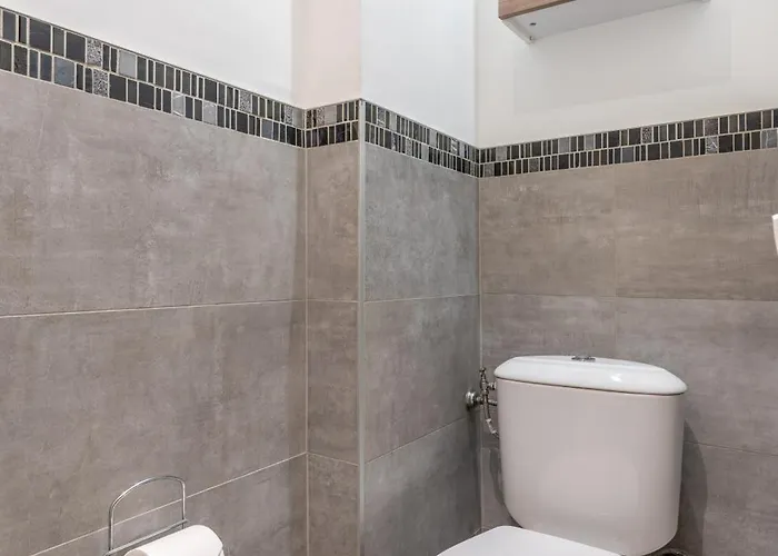 דירה Magnifique 2 Pieces Au Coeur De Menton, Plages, Commerces Et Proximite Gares *