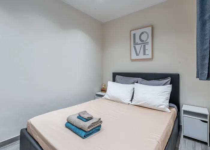 Magnifique 2 Pieces Au Coeur De Menton, Plages, Commerces Et Proximite Gares * מנטון