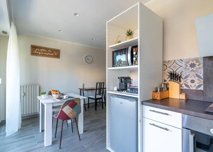 Magnifique 2 Pieces Au Coeur De Menton, Plages, Commerces Et Proximite Gares * מנטון