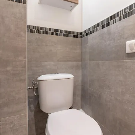Apartman Fabuleux 2 Personnes Au Coeur De Menton, Climatise Et Proche Gares Routiere Et Sncf Menton