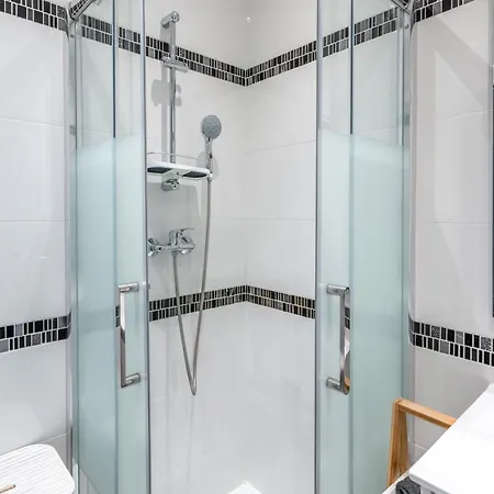 Magnifique 2 Pieces Au Coeur De Menton, Plages, Commerces Et Proximite Gares Apartament *