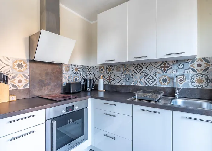 Magnifique 2 Pieces Au Coeur De Menton, Plages, Commerces Et Proximite Gares Apartment