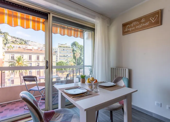 Magnifique 2 Pieces Au Coeur De Menton, Plages, Commerces Et Proximite Gares